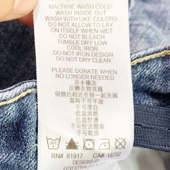 Levi Levi’s Strauss Denim Jean Shorty Short Cut-Off Braided Trim Along Side 🟦 - Picture 9 of 9